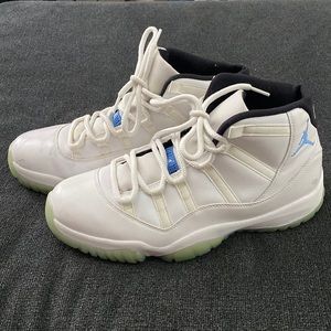 Jordan 11 retro legend blue